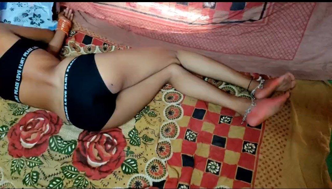 Chote bhai aur badi bahen ki jabrdast gand chudai