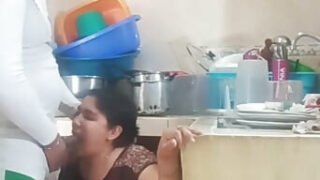 Ghar kam karne vali lady se lund chusa kar choda