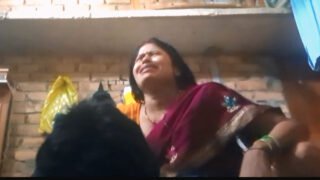 Jawan ladke ke sath padosan bhabhi ka sex