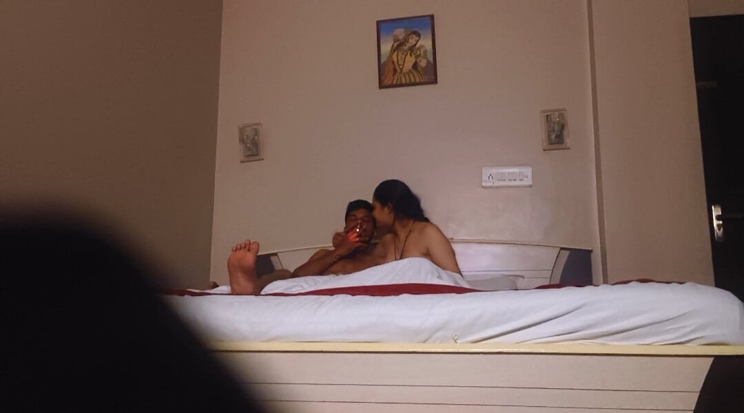 Romantic oyo gf bf hot sex